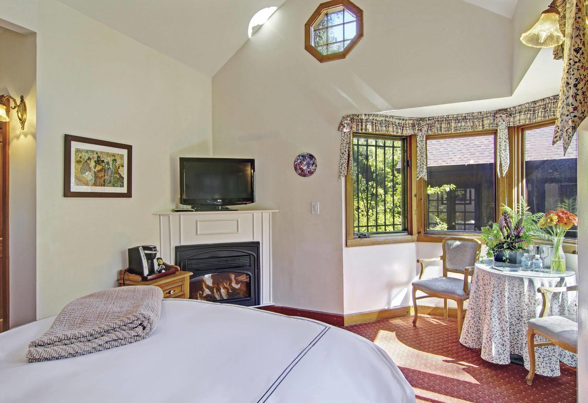 The Babbling Brook Inn Санта-Круз Екстер'єр фото